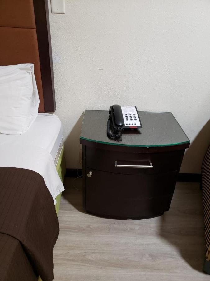 Hotel Value & 2*